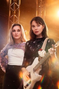 Нова и Элис